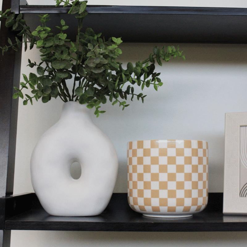 Sand & White Checkered Planter