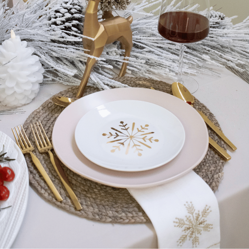 Holiday Gold Snowflake Napkins - Set of 4