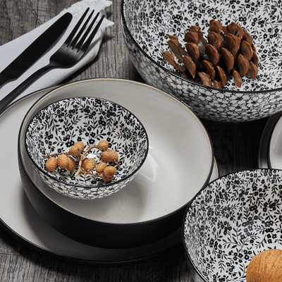 Black Daisy Small Bowl