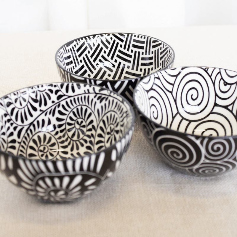 Swirl Black & White Dipping Bowl