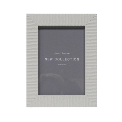 5x7 Cream Ridged Picture Frame
