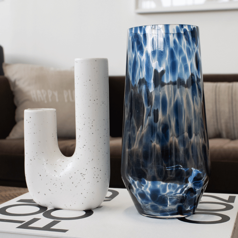 Bubble Glass Straight Vase